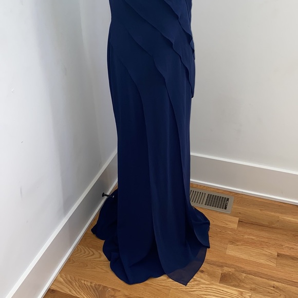 NWOT Carmen Marc Valvo Asymmetrical Chiffon Gown - Picture 13 of 14